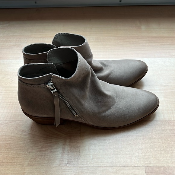 New Sam Edelman Packer Bootie in Putty Size 10.5 M - Picture 4 of 10